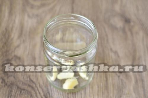 Перец в сладкой заливке с чесноком. Рецепт 5: маринованный перец с чесноком на зиму