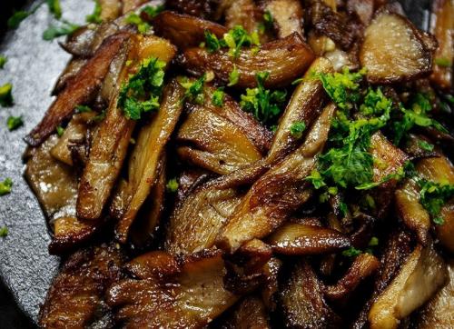 Как готовить грибы вешенки лесные. Как правильно жарить вешенку - советы и рецепт