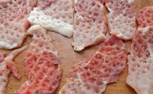 Опята жареные с мясом. Свинина с опятами и сметаной на сковороде