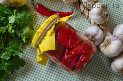 Перец маринованный целиком с чесноком. 