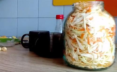 Сладкая маринованная капуста на зиму в банках. Лучший рецепт маринованной капусты на зиму в банках