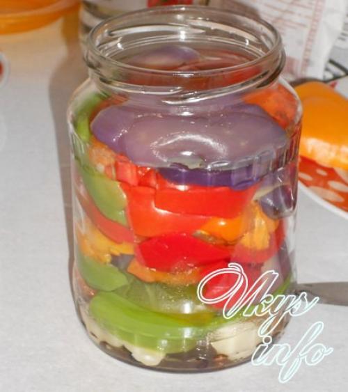 Перец маринованный на зиму с петрушкой и чесноком. Как приготовить маринованный болгарский перец с чесноком на зиму