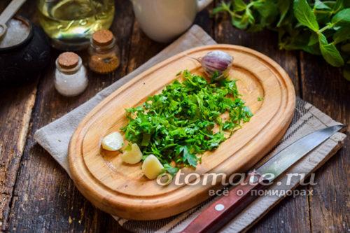 Маринованный перец с чесноком и петрушкой на зиму. Пикантный маринованный болгарский перец — вкус поражает