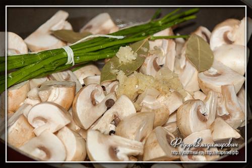 Быстрый маринад для грибов. Быстрые маринованные грибы