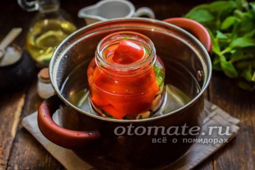 Маринованный перец с чесноком и петрушкой на зиму. Пикантный маринованный болгарский перец — вкус поражает