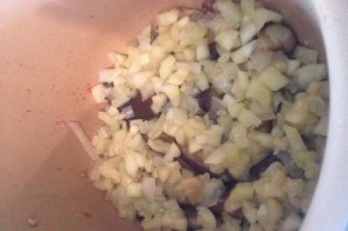 Мусака с картофелем и баклажанами в мультиварке. Мусака в мультиварке