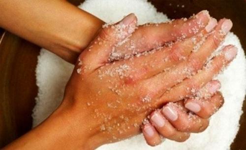 Как отмыть руки от земли и травы. Как привести руки в порядок после дачи! Отмываем руки от земли, травы и сорняков! ТОП 5 средств.