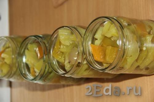 Перец с петрушкой и чесноком. Процесс приготовления 05