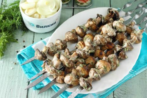 Маринад для грибов на мангал. Шашлык из шампиньонов на мангале
