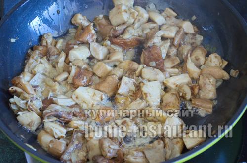 Как приготовить белые грибы. Как жарить белые грибы с луком, петрушкой и чесноком