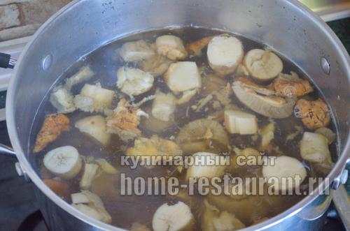 Как приготовить белые грибы. Как жарить белые грибы с луком, петрушкой и чесноком