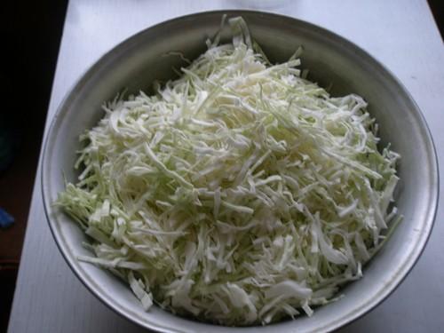 Салат из капусты и перца на зиму без стерилизации. Рецепт салата из капусты с болгарским перцем и морковью на зиму без стерилизации «Пальчики оближешь» — с пошаговыми фото