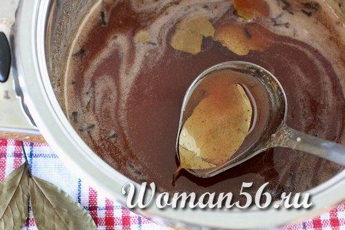 Сливы маринованные по кавказски. Слива маринованная на зиму. Рецепт с фото