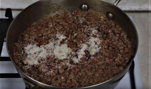 Мусака рецепт с баклажанами и фаршем и картофелем. Мусака по-гречески с баклажанами — классический рецепт