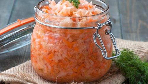 Салат из капусты и перца на зиму без стерилизации. Салат из капусты на зиму в банках без стерилизации — очень вкусный и нежный