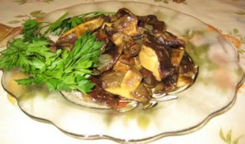 Польский гриб жареный с луком. Как можно приготовить грибы. Жаренные грибы с луком