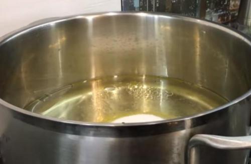 Рецепт маринованного болгарского перца с чесноком и зеленью. Маринованный болгарский перец на зиму: 11 рецептов заготовки