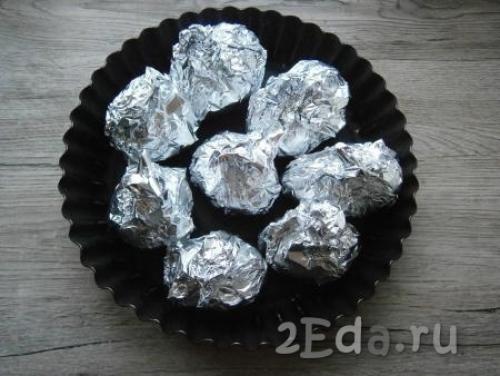 Картошка с сыром майонезом и чесноком в духовке. Картошка под сыром с майонезом в духовке 22