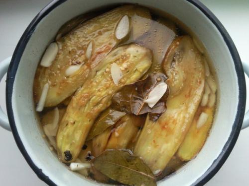 Баклажаны с кинзой и чесноком на зиму. Квашеные баклажаны с капустой 17 Баклажаны с кинзой и чесноком на зиму. Квашеные баклажаны с капустой 17
