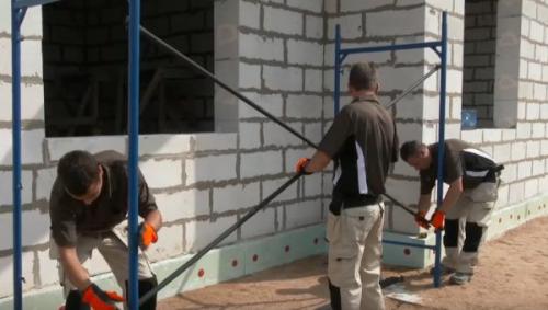 Утеплить саженцы пенопластом. Утепление стен снаружи пенопластом