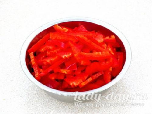 Салат на зиму из капусты моркови и болгарского перца. Вкусный салат из капусты на зиму: «Витаминный»
