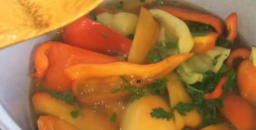 Перец маринованный без масла. Маринованный перец болгарский на зиму без масла