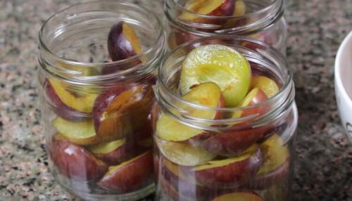 Рецепт консервированных слив целиком. Консервированные сливы на зиму в собственном соку 21