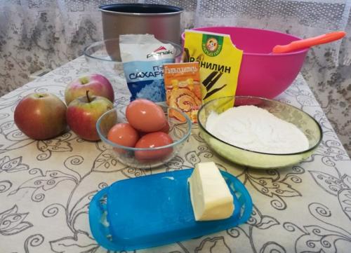 Шарлотка без яиц и кефира в мультиварке. Вкусная шарлотка на кефире с абрикосами