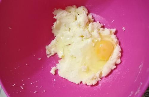 Шарлотка без яиц и кефира в мультиварке. Вкусная шарлотка на кефире с абрикосами