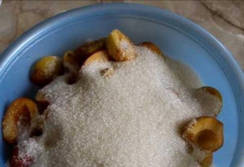 Как закрыть сливы целиком на зиму.  Сушим (вялим) сливу 23