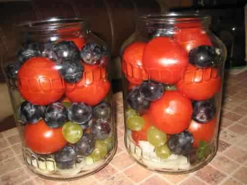 Как закрыть крупные огурцы на зиму хрустящие. Маринованные крупные огурцы 04