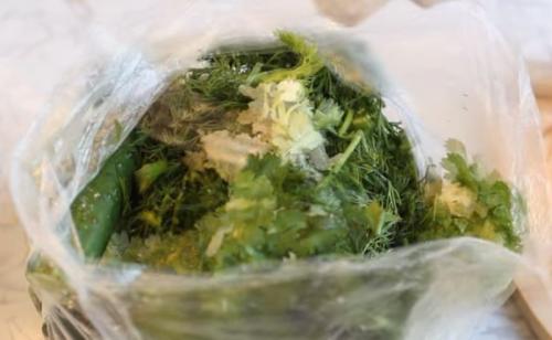 Малосольные переросшие огурцы рецепт. Малосольные огурцы с чесноком и зеленью быстрого приготовления — 6 классических рецептов