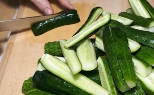 Рецепт маленькие огурчики маринованные. Как быстро мариновать огурцы в домашних условиях без уксуса?