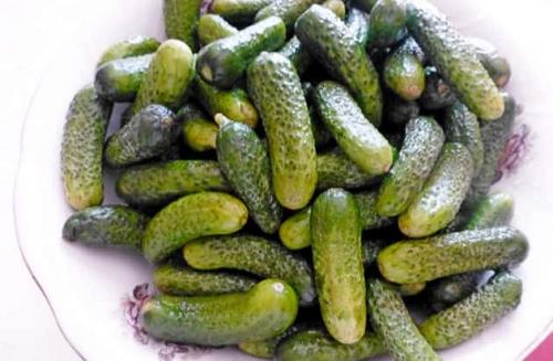 Маринованные корнишоны, как магазинные. Как мариновать корнишоны на зиму, чтобы получились хрустящими и как в магазине (1 л или 0,5 л)