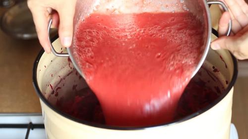 Рецепт борща на зиму с картофелем. Борщевка - лучшая заготовка на зиму. Борщ зимой за 20 минут