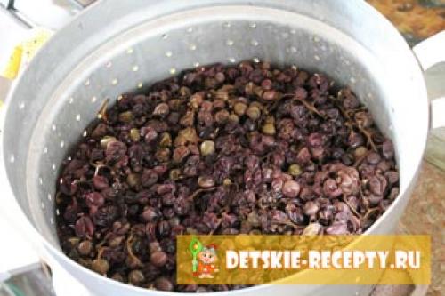 Виноградный сок в соковарке. Виноградный сок на зиму в соковарке