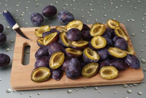 Варенье из шиповника с яблоками. Ингредиенты