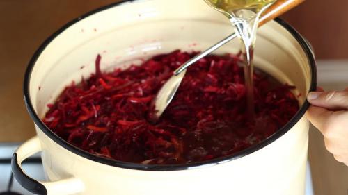 Рецепт борща на зиму с картофелем. Борщевка - лучшая заготовка на зиму. Борщ зимой за 20 минут