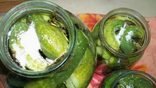 Как заменить 9 уксус на яблочный. Можно ли заменить уксус на лимонную кислоту при консервации