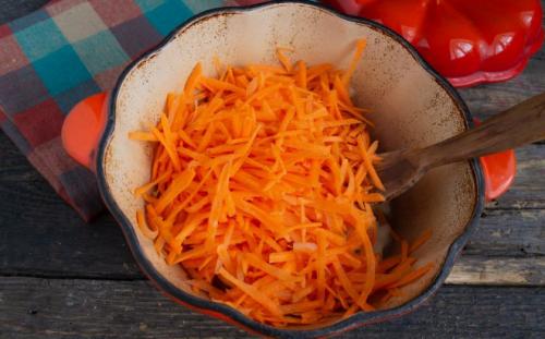 Сырая морковь на зиму. Засолка тёртой моркови в домашних условиях