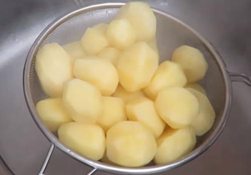 Маринад для картошки. Как запечь картошку в духовке с румяной корочкой