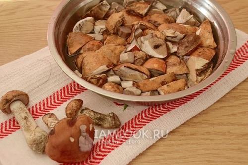 Как консервировать грибы на зиму. Как мариновать грибы на зиму в банках 02