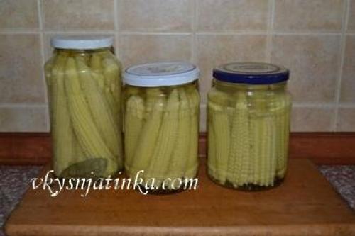 Как консервировать в домашних условиях кукурузу в початках. Кукуруза на зиму без стерилизации 14