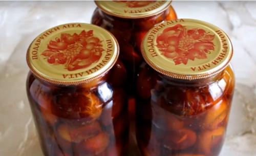 Компот из слив на зиму в литровых банках. Как сварить компот из слив на зиму в домашних условиях