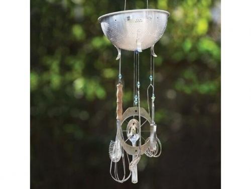 Музыка ветра своими руками из всякого хлама. Как создать ветряной колокольчик своими руками. Музыка ветра на Вашем участке