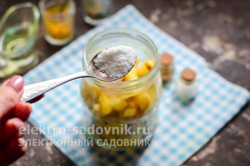 Маринованная картошка в банке. Необычный рецепт маринованного картофеля на зиму в банках