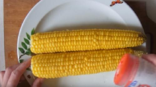 Приготовление кукурузы в домашних условиях. Как правильно варить кукурузу в початках и без початков в кастрюле?