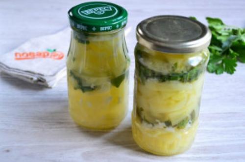 Маринованные перцы с чесноком и петрушкой. Перец с чесноком и петрушкой на зиму