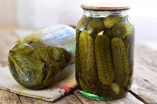 Маринованные маленькие огурцы рецепт на зиму хрустящие. Хрустящие маринованные огурчики на зиму без стерилизации 08