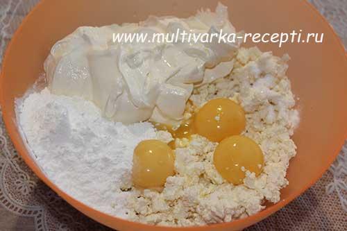 Творожная запеканка со сметаной в мультиварке. Воздушная запеканка из творога